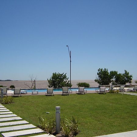 Real Colonia Hotel & Suites Colonia del Sacramento Bagian luar foto