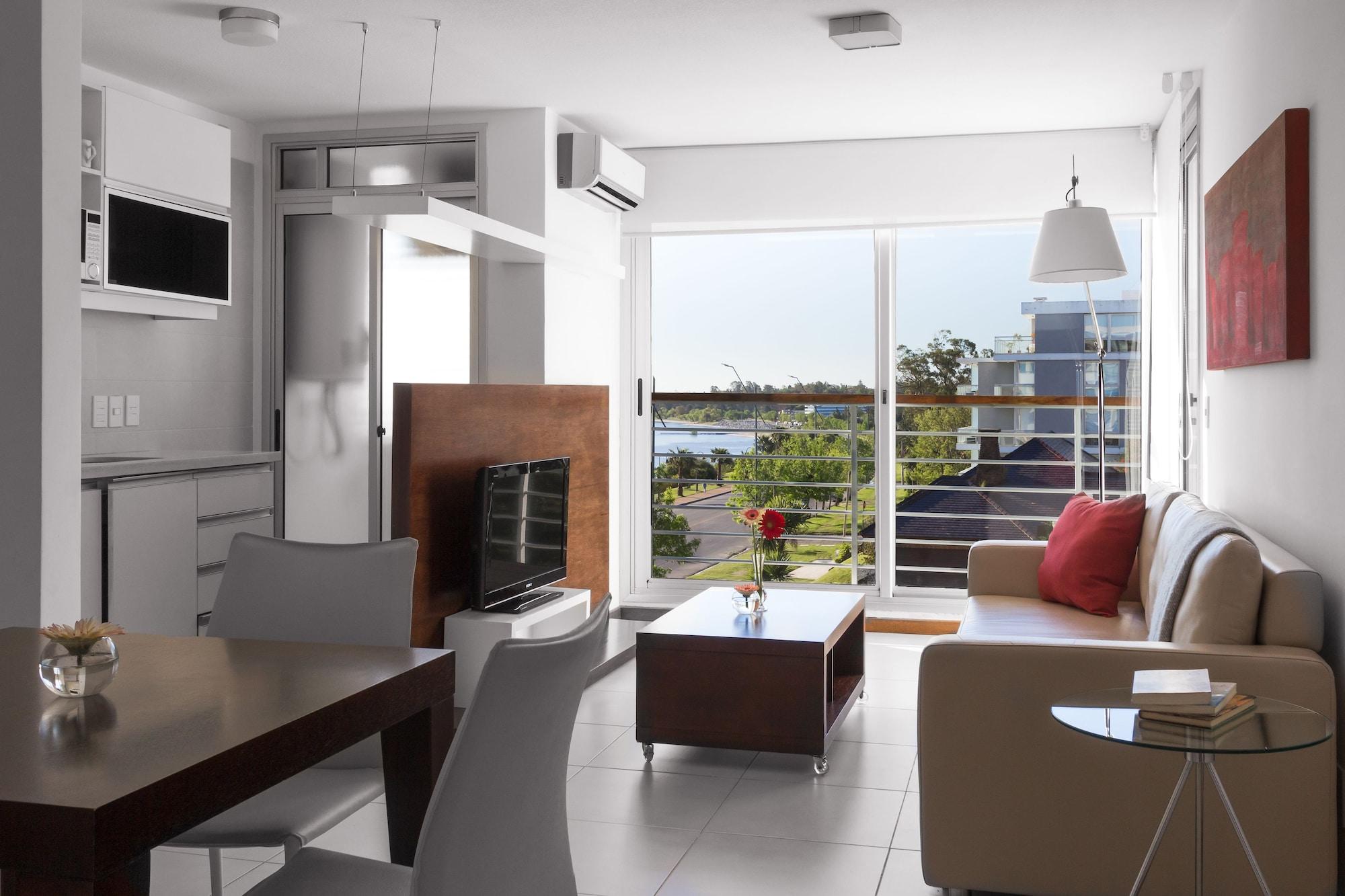 Real Colonia Hotel & Suites Colonia del Sacramento Bagian luar foto