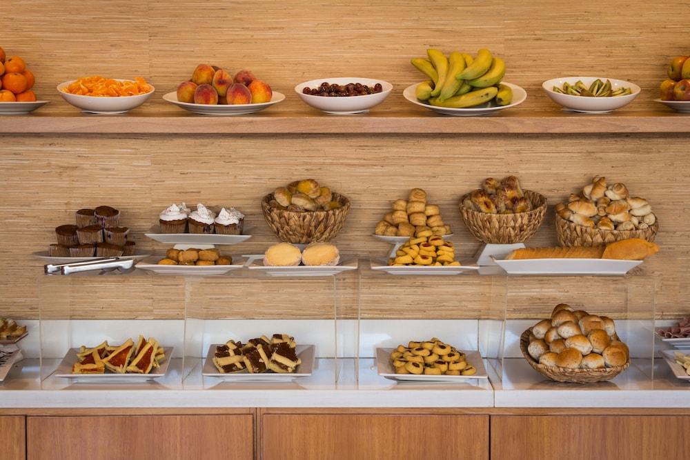 Real Colonia Hotel & Suites Colonia del Sacramento Bagian luar foto