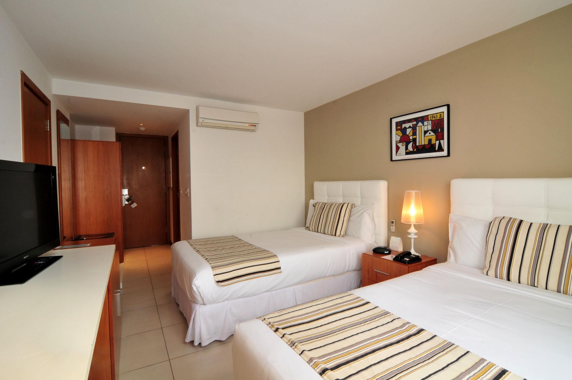 Real Colonia Hotel & Suites Colonia del Sacramento Bagian luar foto