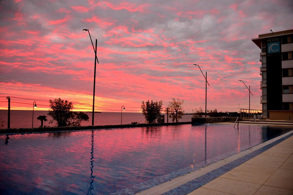 Real Colonia Hotel & Suites Colonia del Sacramento Bagian luar foto
